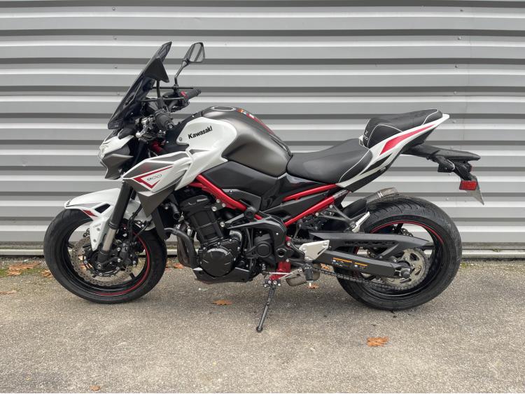 KAWASAKI Z 900