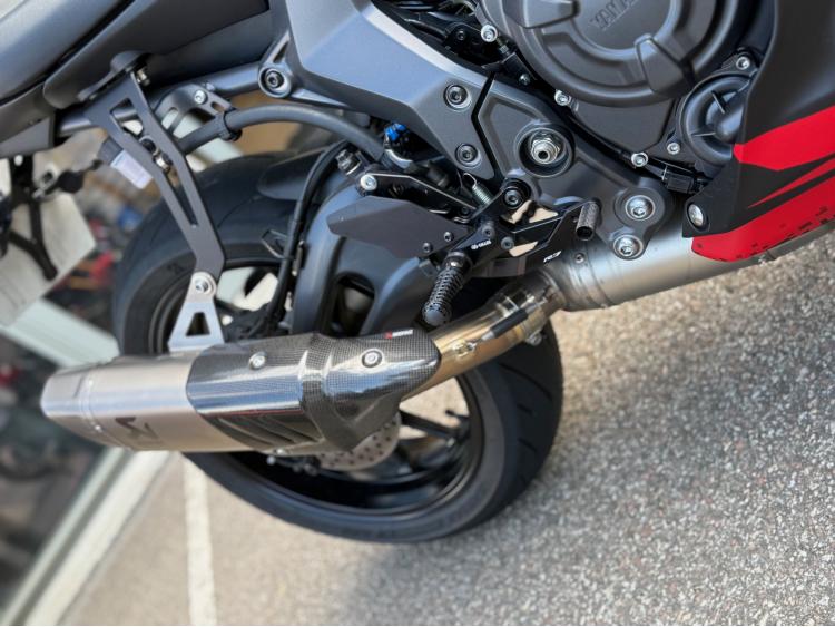 YAMAHA R7 REPLICA MOTO GP 