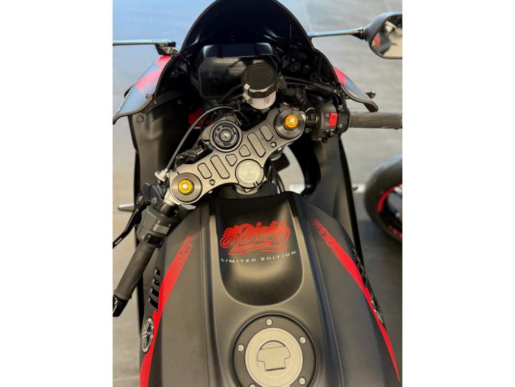 YAMAHA R7 REPLICA MOTO GP 