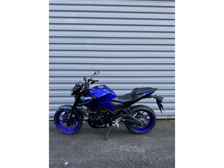 YAMAHA MT-03  MT03