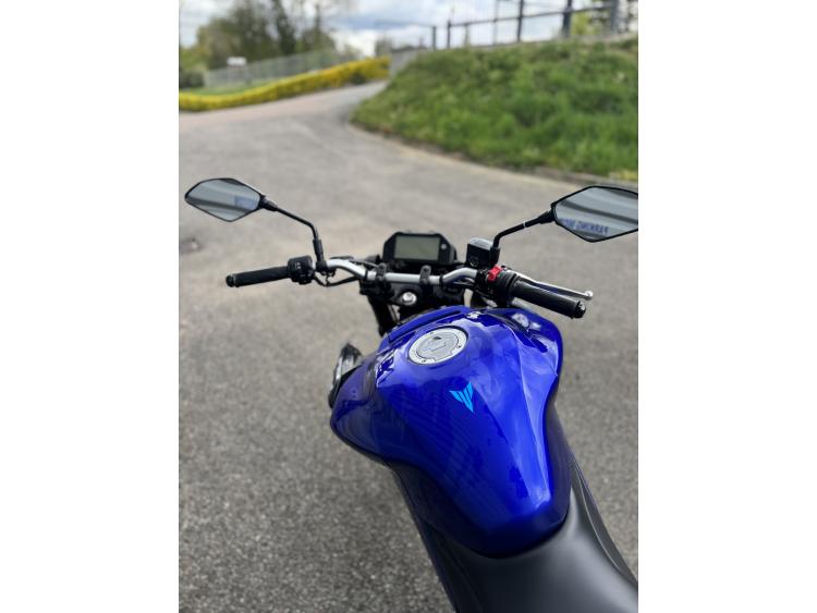 YAMAHA MT-03