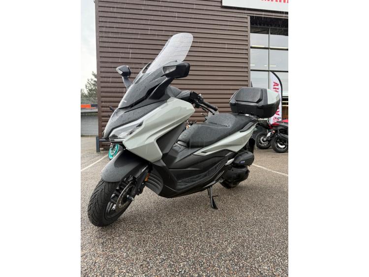 HONDA FORZA 125 TOP BOX