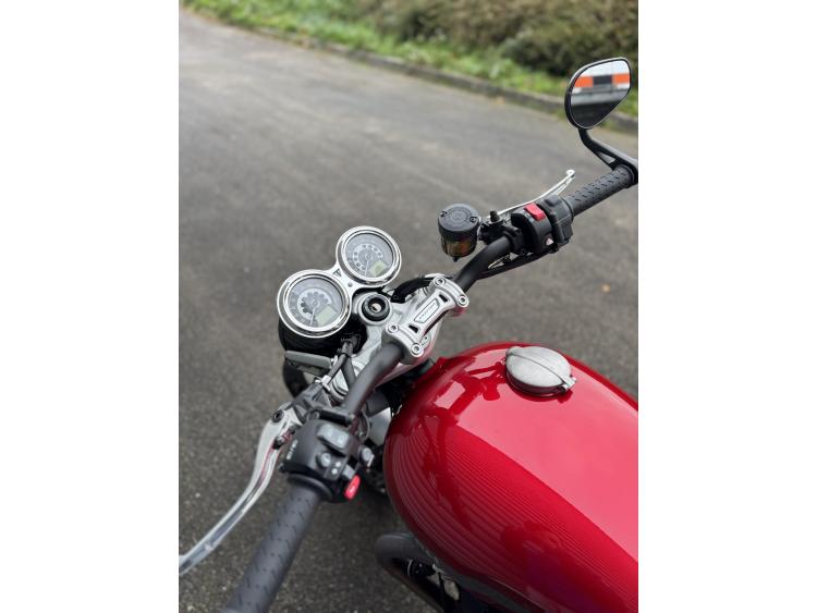 TRIUMPH SPEED TWIN 1200