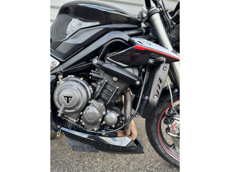 TRIUMPH STREET TRIPLE 765 RS