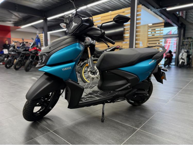 YAMAHA RayZR 125