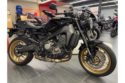 YAMAHA XSR 900