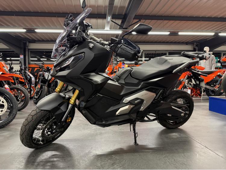HONDA X-ADV 750 