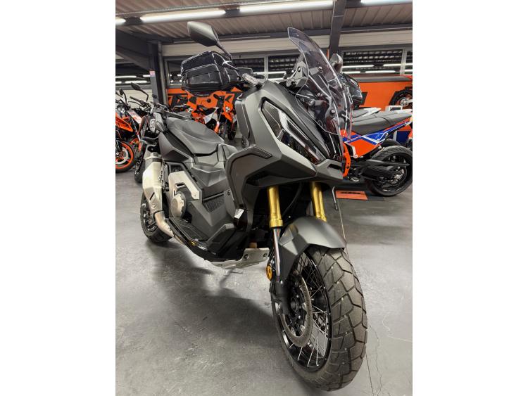 HONDA X-ADV 750 