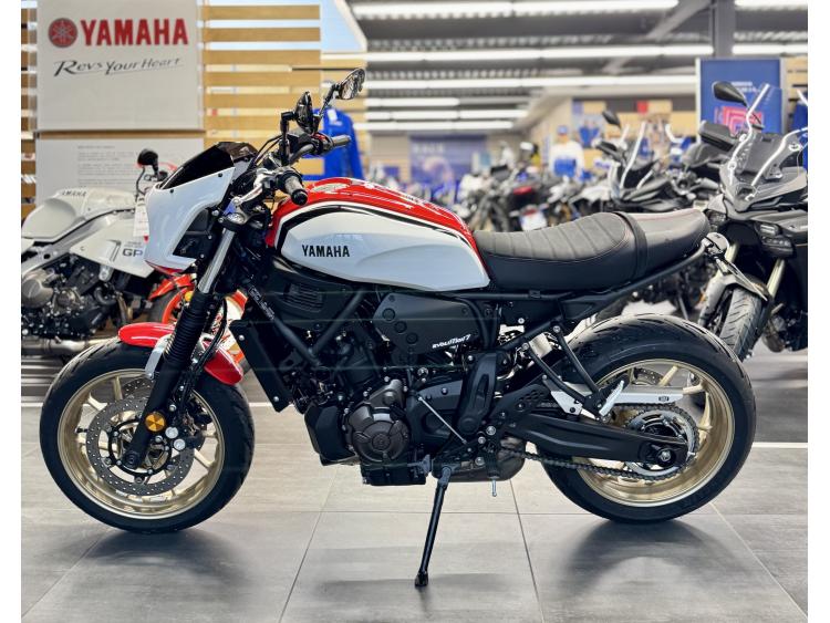YAMAHA XSR 700 EXCELLENT ETAT 