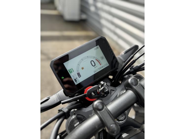HONDA CB 125 R 