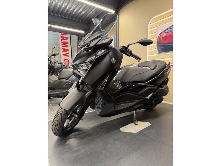 YAMAHA XMAX 300 Tech Max