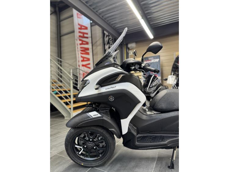 YAMAHA TRICITY 300 NEUF 