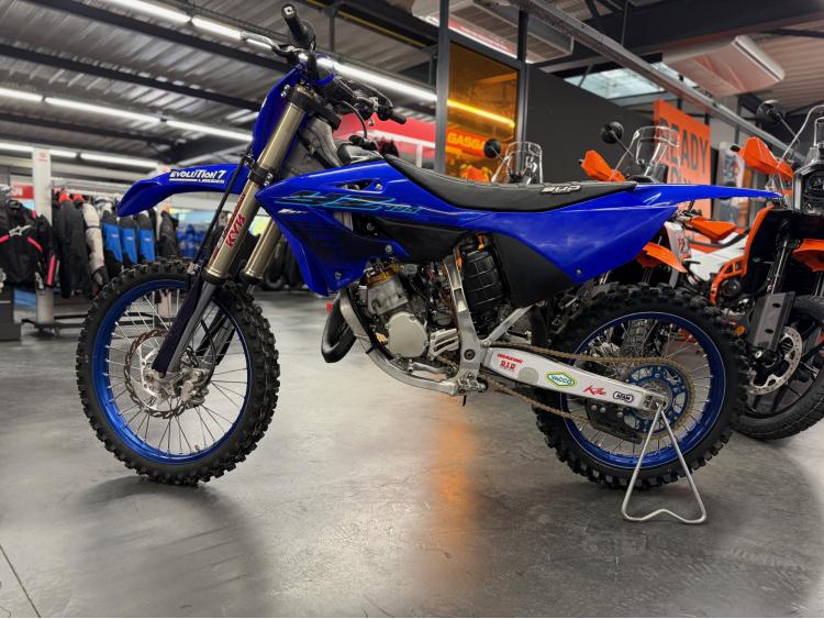 YAMAHA YZ 125 