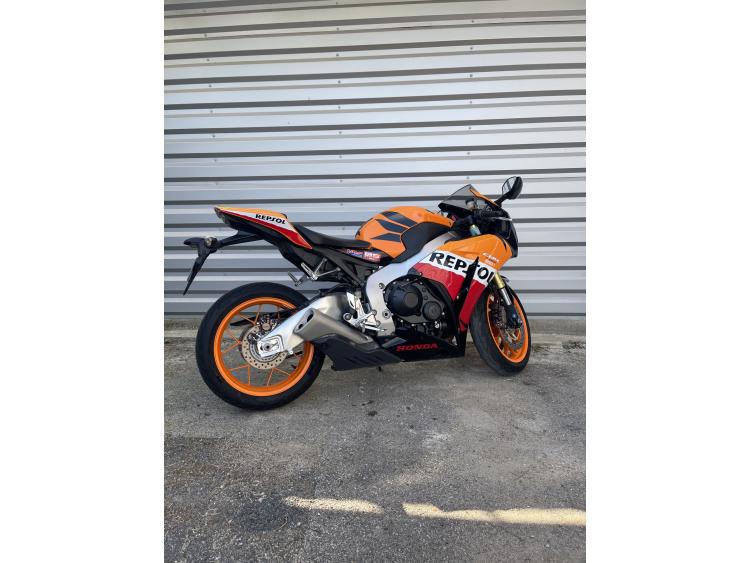 HONDA CBR 1000 RR REPSOL