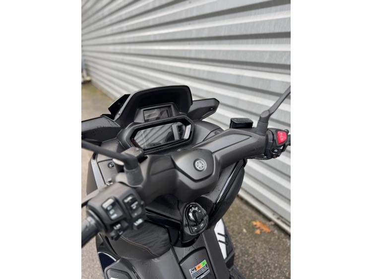 YAMAHA XMAX 125 TECH MAX