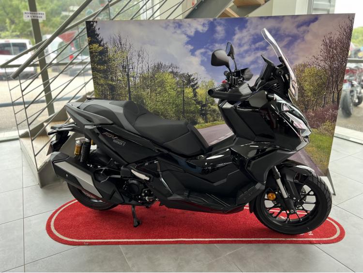 HONDA ADV 350