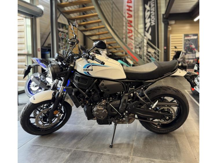 YAMAHA XSR 700 35KW A2 NEUVE 