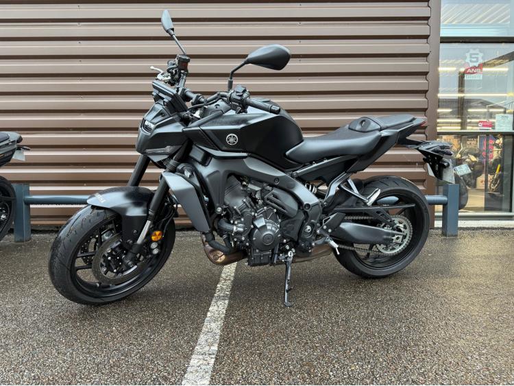 YAMAHA MT-09  Y-AMT