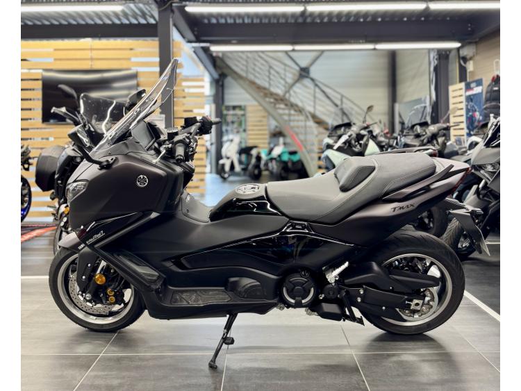 YAMAHA T-MAX 560 TECH MAX
