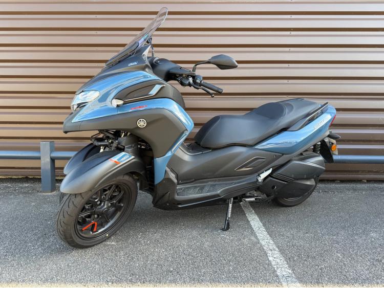 YAMAHA TRICITY 300